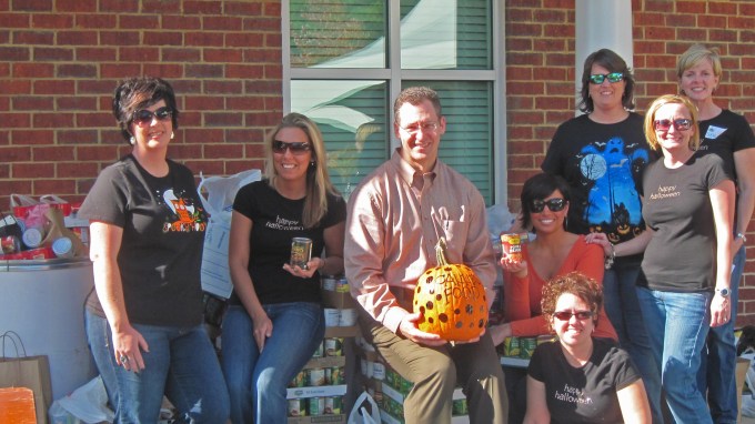 {SPECIALIST} Dr. Williams and team at the canned food drive